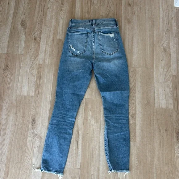Abercrombie & Fitch High Rise Distressed Blue Jeans - Picture 4 of 4